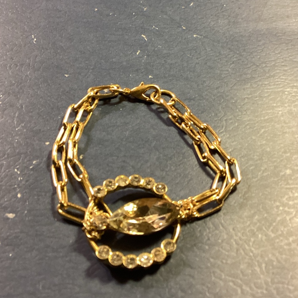 Unusual crystal bracelet